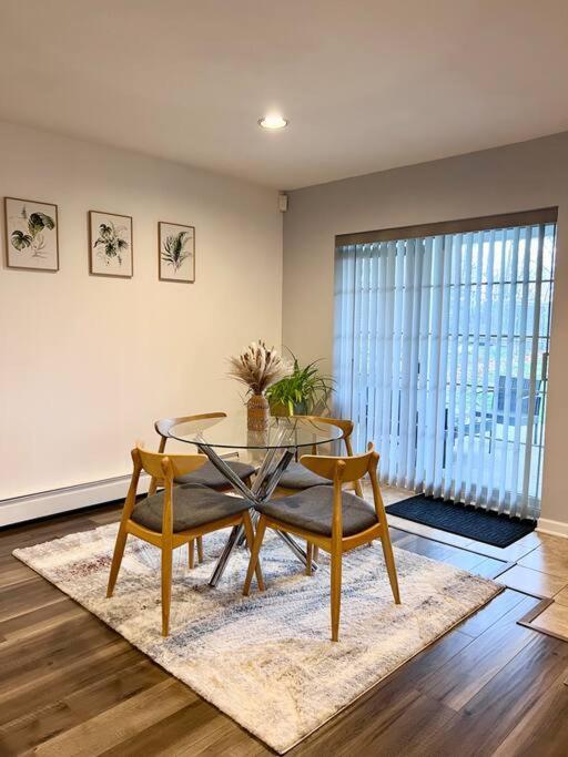 Spacious Retreat Close To Nature Bloomingdale Ngoại thất bức ảnh