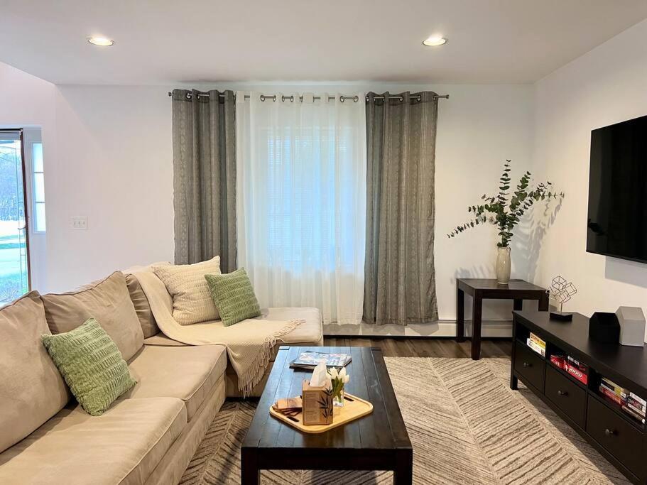 Spacious Retreat Close To Nature Bloomingdale Ngoại thất bức ảnh